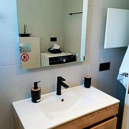 Aparthotel Leah Gerakini